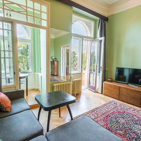 Riverside Apartment With A Balcony Prague Luaran gambar