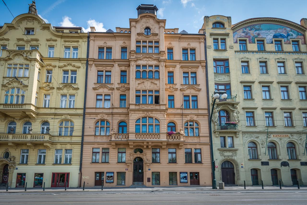 Riverside Apartment With A Balcony Prague Luaran gambar