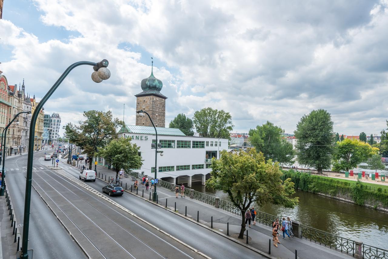 Riverside Apartment With A Balcony Prague Luaran gambar