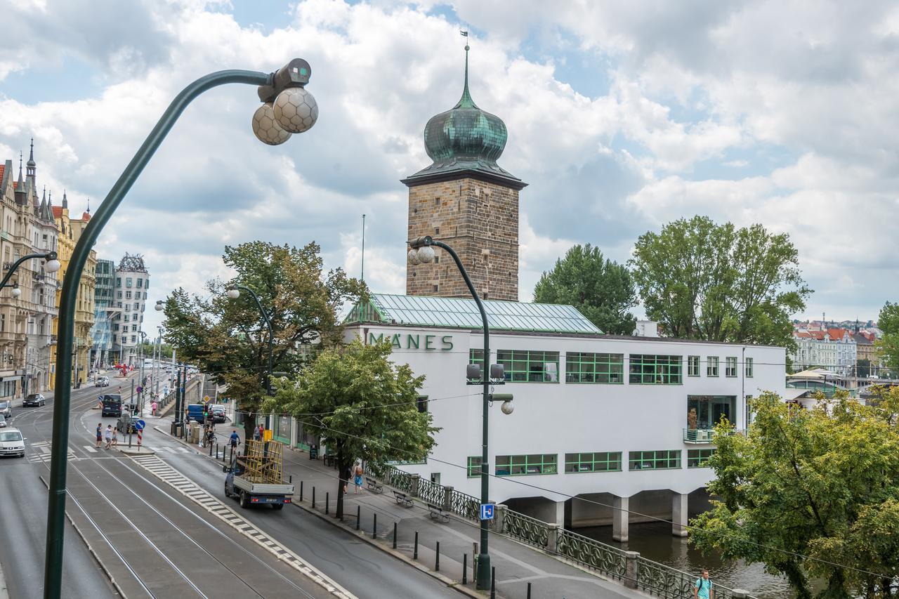 Riverside Apartment With A Balcony Prague Luaran gambar