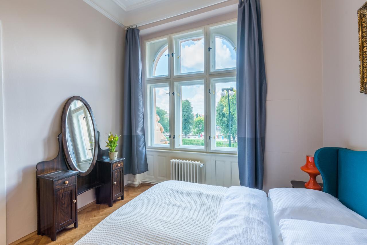 Riverside Apartment With A Balcony Prague Luaran gambar
