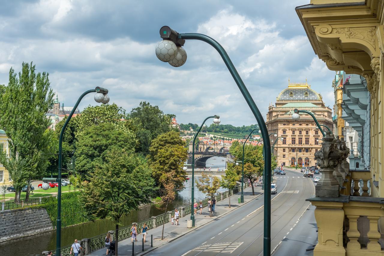 Riverside Apartment With A Balcony Prague Luaran gambar