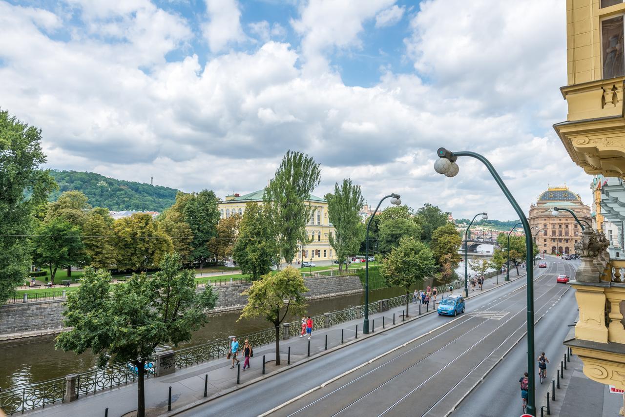 Riverside Apartment With A Balcony Prague Luaran gambar