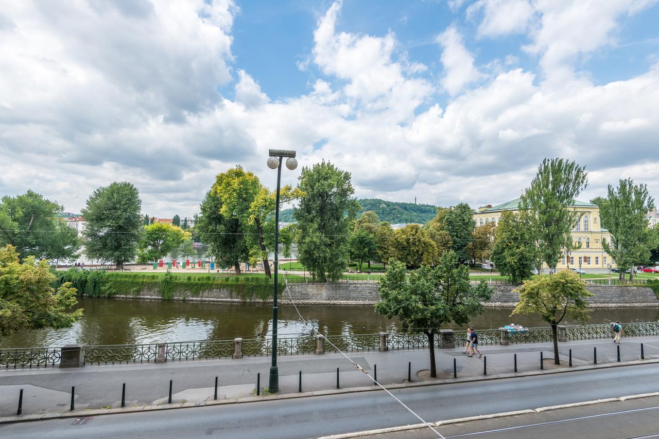 Riverside Apartment With A Balcony Prague Luaran gambar